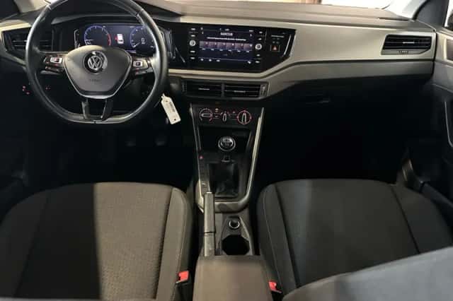 Volkswagen Polo (2018) thumbnail 2