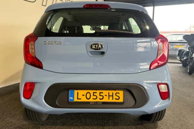 Kia Picanto (2021) thumbnail 4
