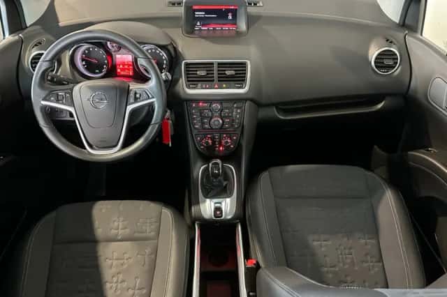 Opel Meriva (2015) thumbnail 2