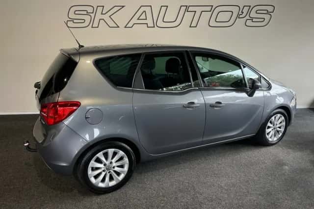 Opel Meriva (2015) thumbnail 3