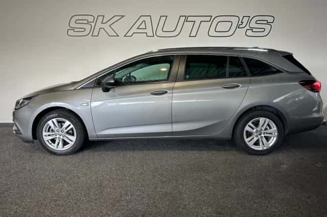 Opel Astra (2016) thumbnail 5