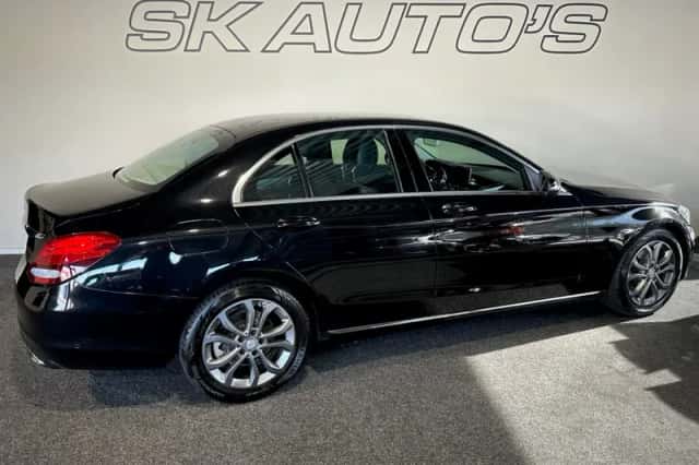 Mercedes-Benz C-Klasse (2016) thumbnail 3