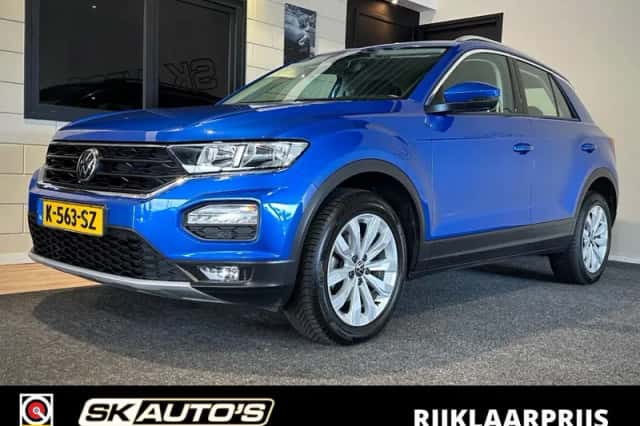 Volkswagen T-Roc (2021) thumbnail 1