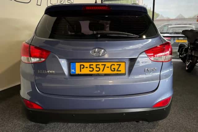 Hyundai ix35 (2012) thumbnail 4