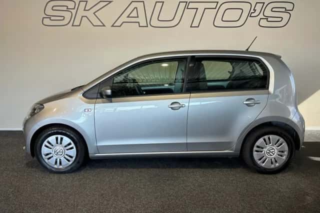 Volkswagen Up! (2015) thumbnail 5