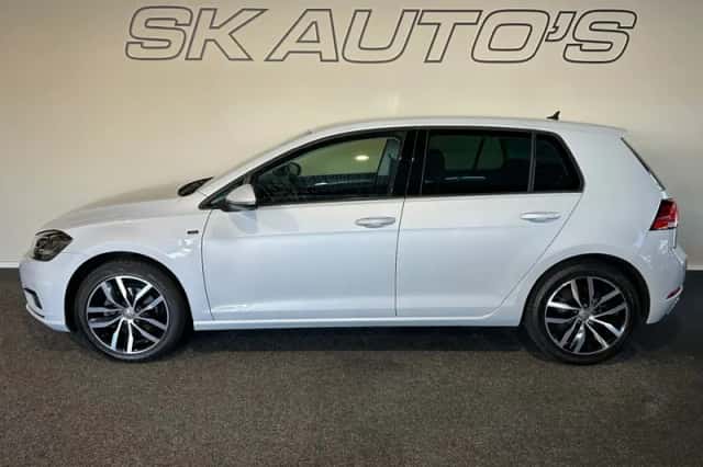 Volkswagen Golf (2019) thumbnail 5