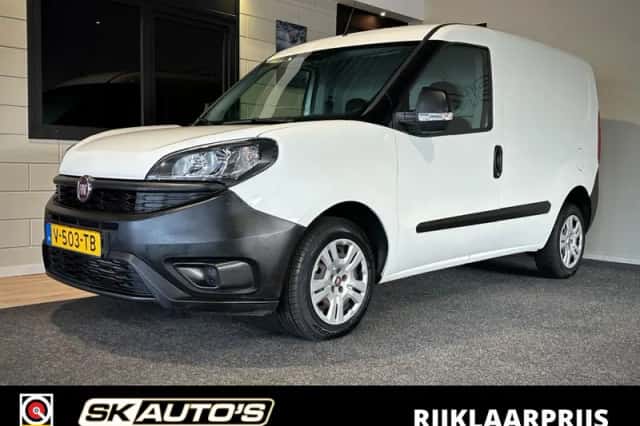Fiat Doblò Cargo (2018) thumbnail 1