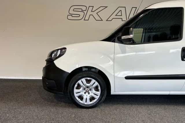 Fiat Doblò Cargo (2018) thumbnail 5