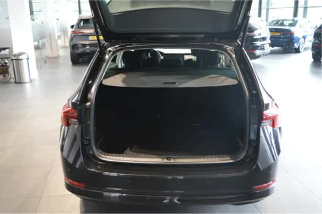 Škoda Octavia (2020) thumbnail 6