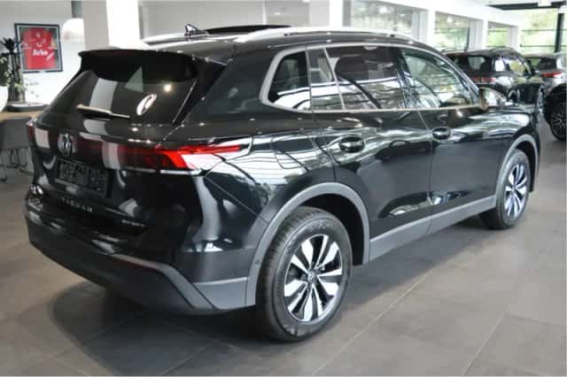 Volkswagen Tiguan (2026) thumbnail 4