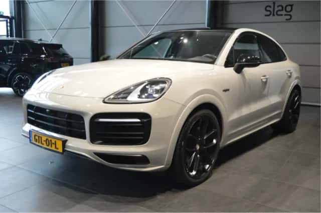 Porsche Cayenne Coupé (2019) thumbnail 2