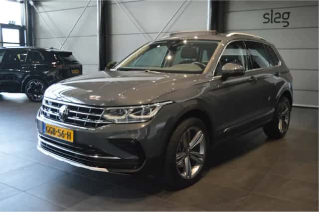 Volkswagen Tiguan (2021) thumbnail 2