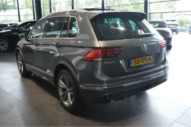 Volkswagen Tiguan (2017) thumbnail 6