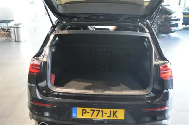 Volkswagen Golf (2020) thumbnail 6