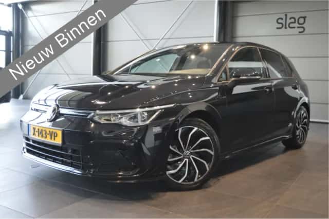 Volkswagen Golf (2021) thumbnail 1