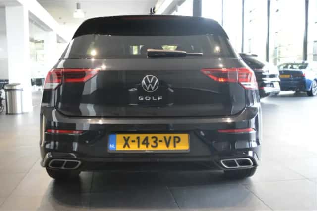 Volkswagen Golf (2021) thumbnail 6