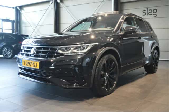 Volkswagen Tiguan (2021) thumbnail 3