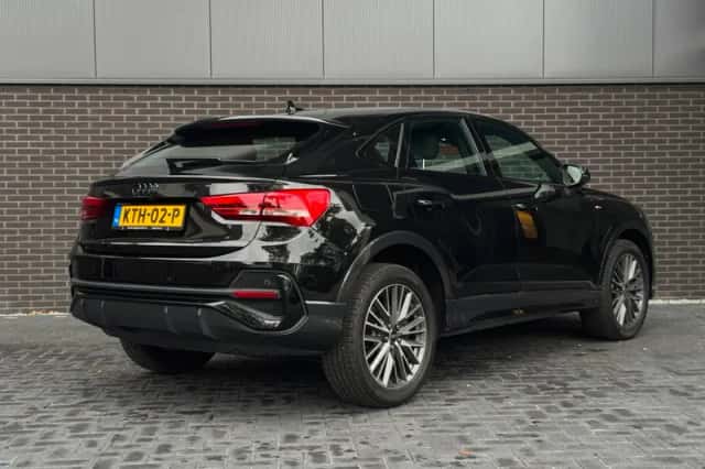 Audi Q3 (2024) thumbnail 2