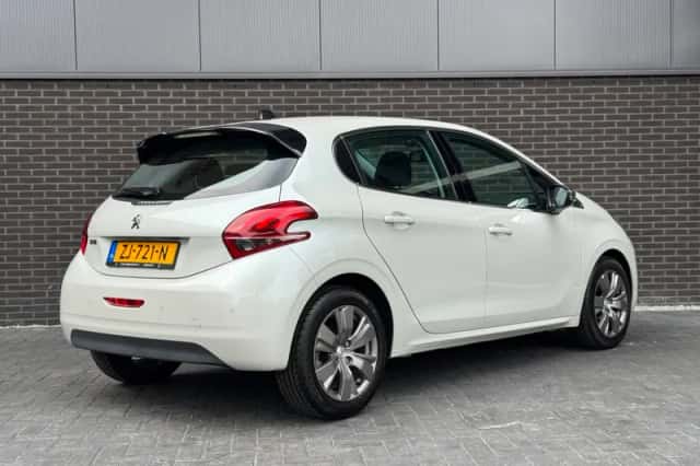 Peugeot 208 (2019) thumbnail 2