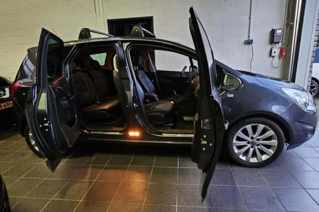 Opel Meriva (2013) thumbnail 4