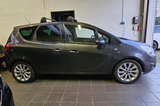 Opel Meriva (2013) thumbnail 5