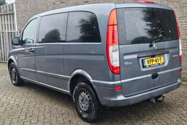 Mercedes-Benz Vito (2012) thumbnail 3