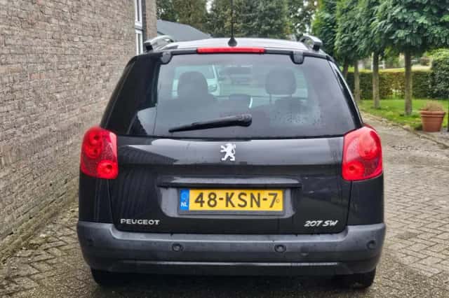 Peugeot 207 (2010) thumbnail 5