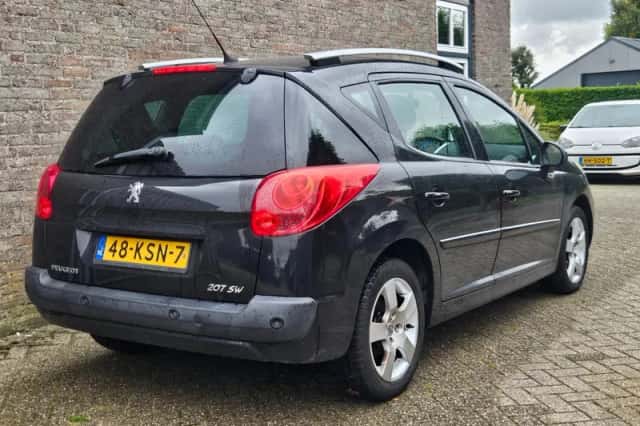 Peugeot 207 (2010) thumbnail 6