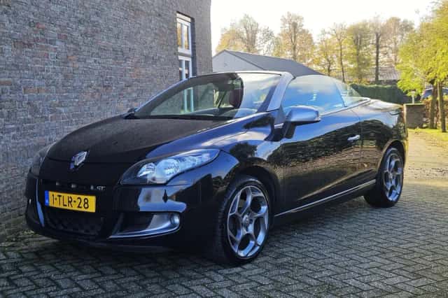 Renault Mégane (2011) thumbnail 1