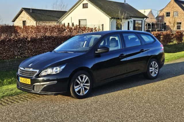 Peugeot 308 (2015) thumbnail 1