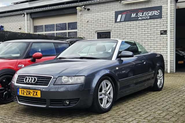 Audi A4 (2002) thumbnail 1