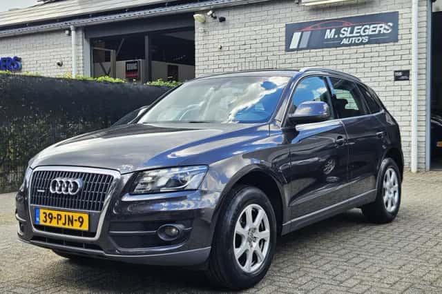 Audi Q5 (2011) thumbnail 1