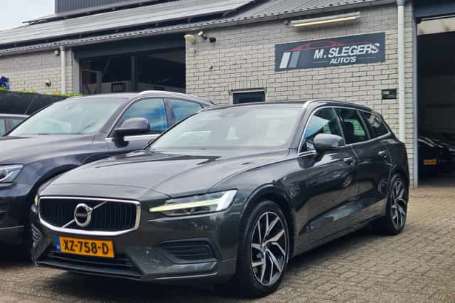 Volvo V60 (2019) thumbnail 1