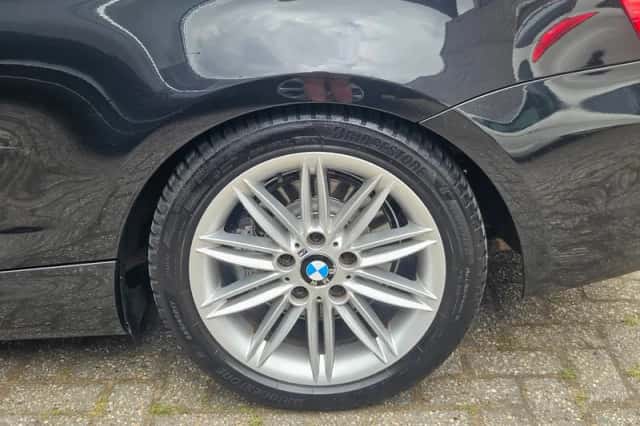 BMW 1-Serie (2010) thumbnail 3