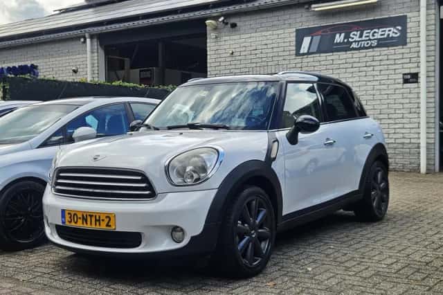 MINI Countryman (2010) thumbnail 1