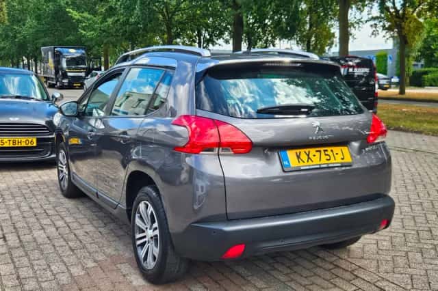 Peugeot 2008 (2014) thumbnail 6
