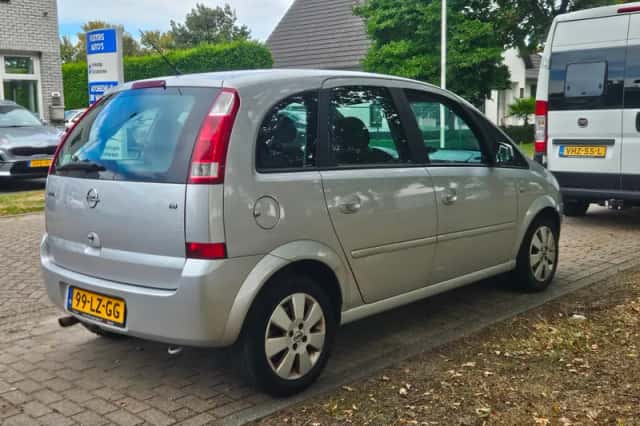 Opel Meriva (2003) thumbnail 5