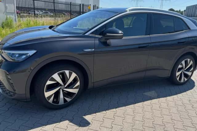 Volkswagen ID.4 (2021) thumbnail 1