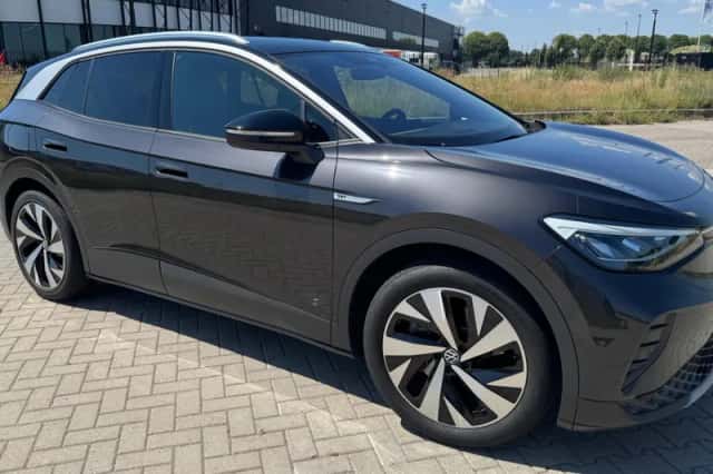 Volkswagen ID.4 (2021) thumbnail 3
