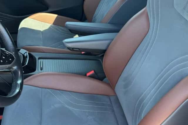 Volkswagen ID.4 (2021) thumbnail 6