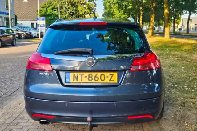 Opel Insignia (2010) thumbnail 6