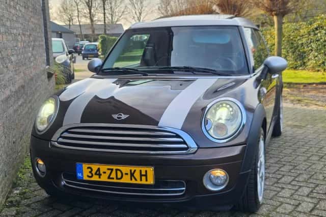 MINI Clubman (2008) thumbnail 2