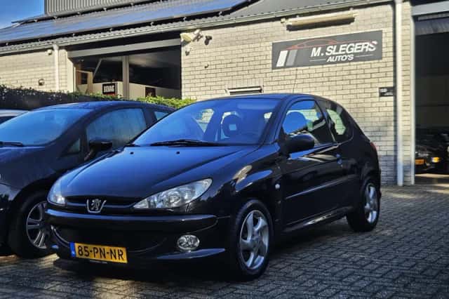 Peugeot 206 (2004) thumbnail 1