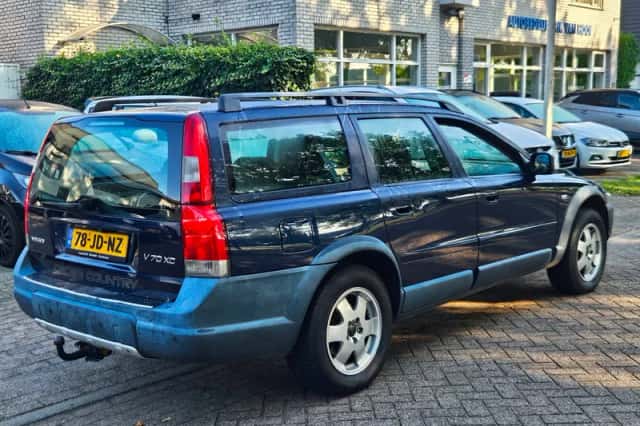 Volvo V70 (2002) thumbnail 6