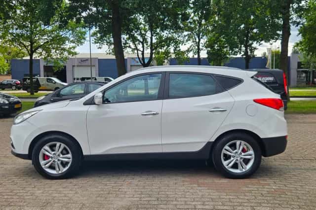 Hyundai ix35 (2013) thumbnail 3