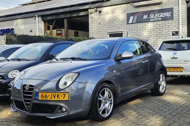 Alfa Romeo MiTo (2009) thumbnail 1