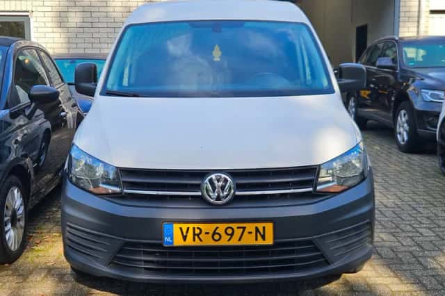 Volkswagen Caddy (2015) thumbnail 2