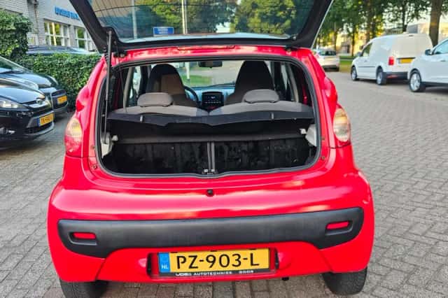 Peugeot 107 (2008) thumbnail 5