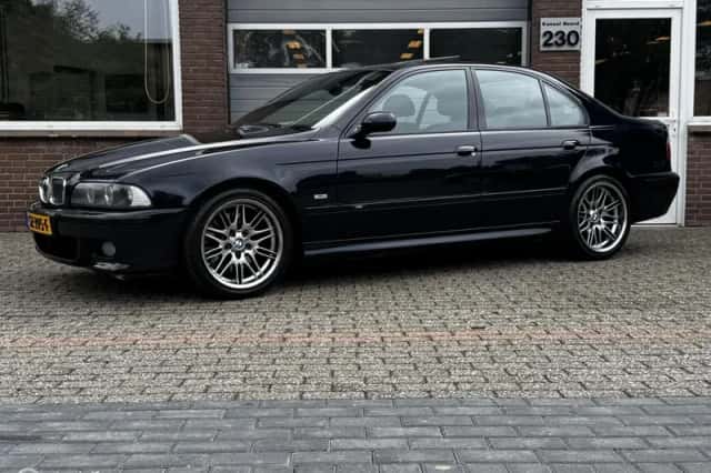 BMW 5-Serie (1999) thumbnail 1
