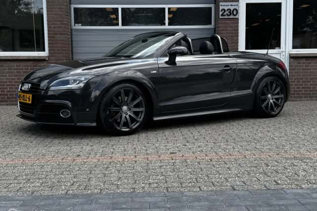 Audi TT (2013) thumbnail 1